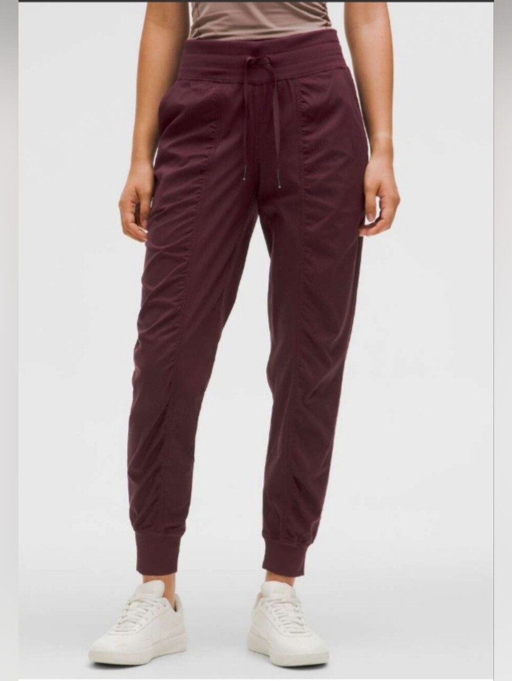 Lululemon Dance Studio Mid-Rise Jogger *Full Length Size 4